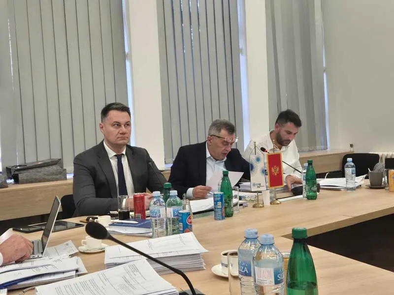 https://r15.39c.mytemp.website/wp-content/uploads/2025/10/skupstina-akcionara-1.webp